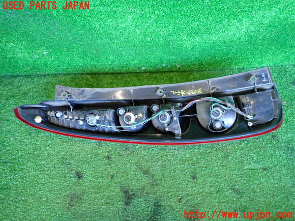 2UPJ-9237351530]コルト ラリーアート バージョンR(Z27AG)右テールランプ 中古_4