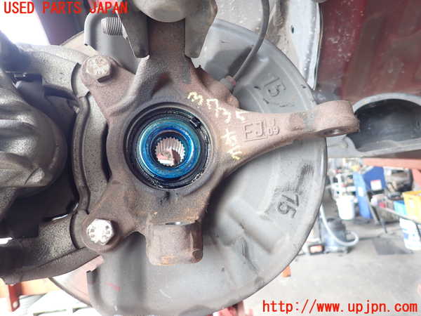 2UPJ-9237354290]コルト ラリーアート バージョンR(Z27AG)右フロントナックルハブ 中古_2