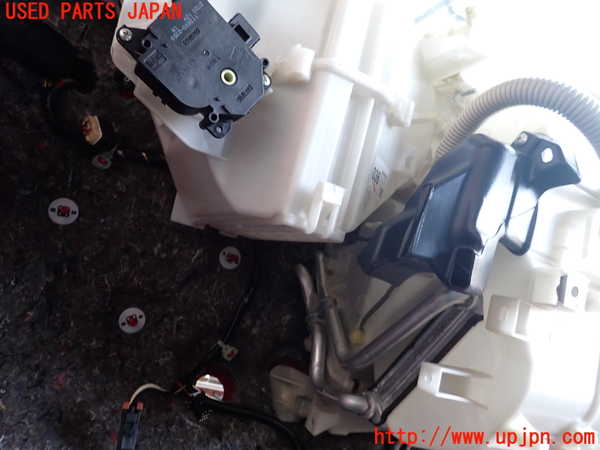 2UPJ-9237356081]コルト ラリーアート バージョンR(Z27AG)エバポレーター1 中古_4