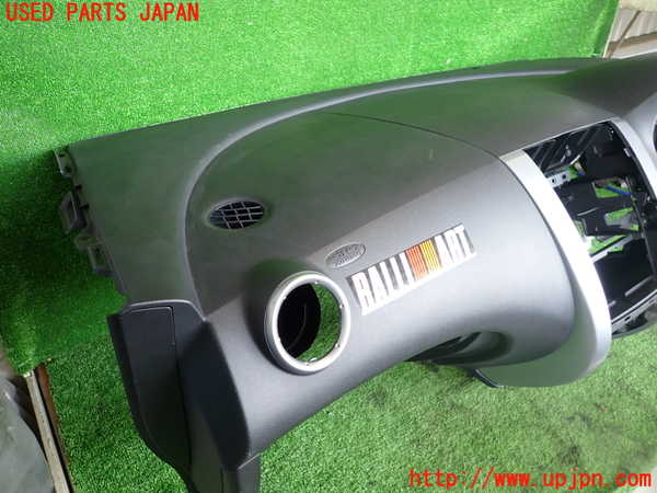 2UPJ-9237357505]コルト ラリーアート バージョンR(Z27AG)ダッシュボード 中古_3