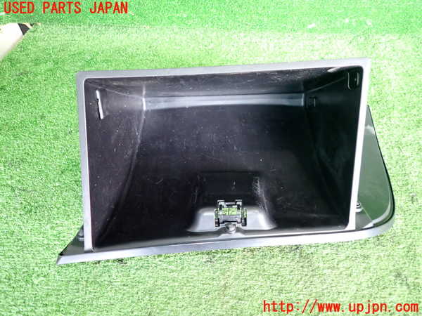 2UPJ-9237357516]コルト ラリーアート バージョンR(Z27AG)グローブボックス1 中古_4