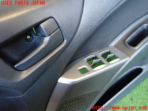 2UPJ-9237351234]コルト ラリーアート バージョンR(Z27AG)右前ドア内張り 中古_3