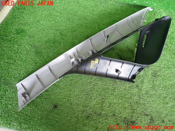 2UPJ-9237357655]コルト ラリーアート バージョンR(Z27AG)右フロントピラートリム 中古_3