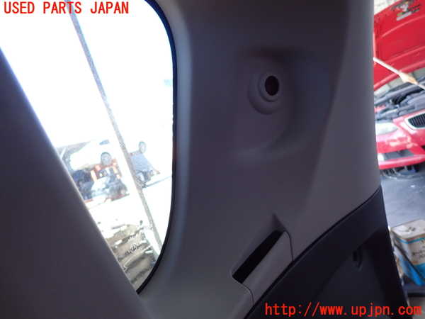 2UPJ-9237357675]コルト ラリーアート バージョンR(Z27AG)右リアピラートリム 中古_3