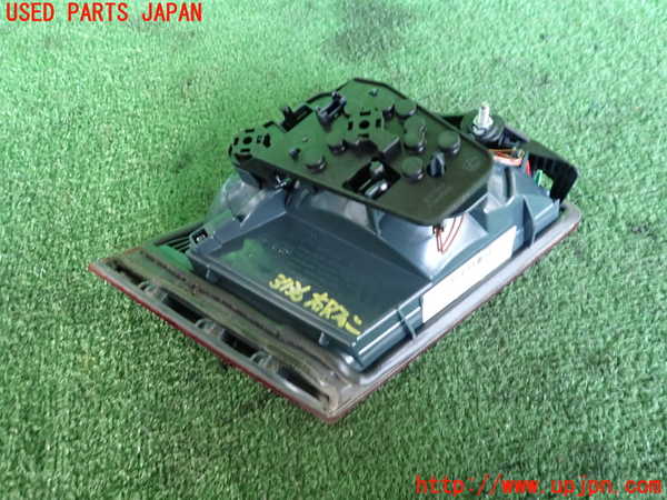 2UPJ-9237361550]BMW 523i F10(XG20)右リアフィニッシャー 中古_2