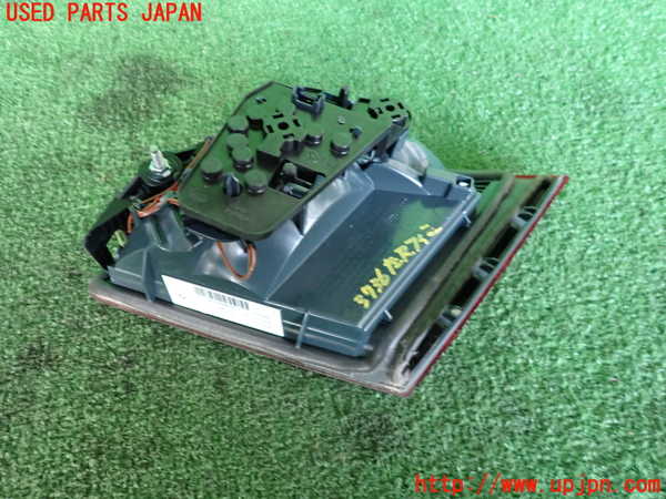 2UPJ-9237361552]BMW 523i F10(XG20)左リアフィニッシャー 中古_2