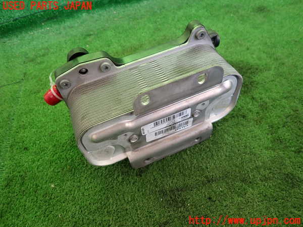 2UPJ-9237362481]BMW 523i F10(XG20)オイルクーラー1 中古_2