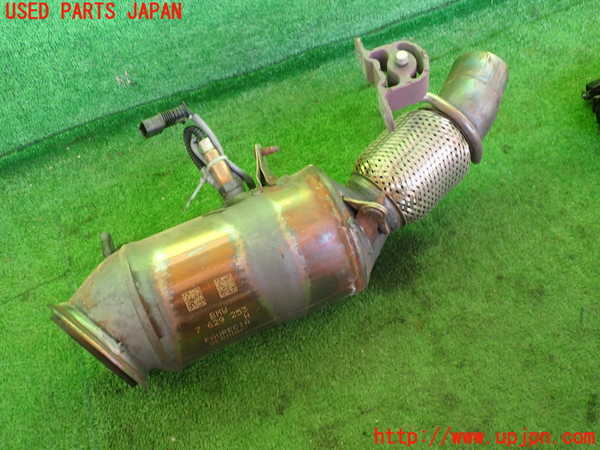 2UPJ-9237362661]BMW 523i F10(XG20)触媒1 中古_3