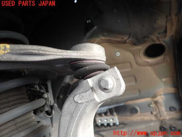 2UPJ-9237365136]BMW 523i F10(XG20)左フロントアッパーアーム1 中古_2