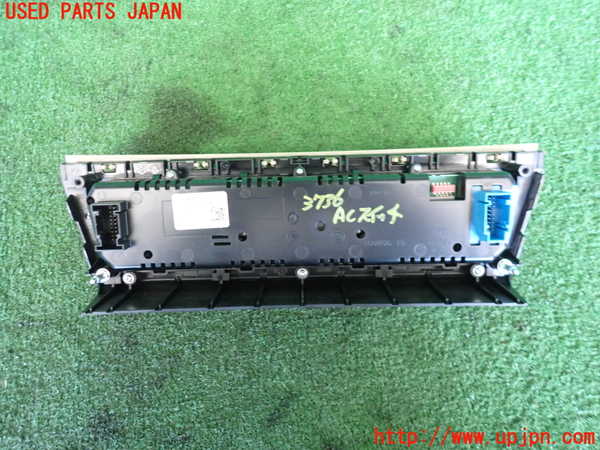 2UPJ-9237366066]BMW 523i F10(XG20)エアコンスイッチ1 中古_2