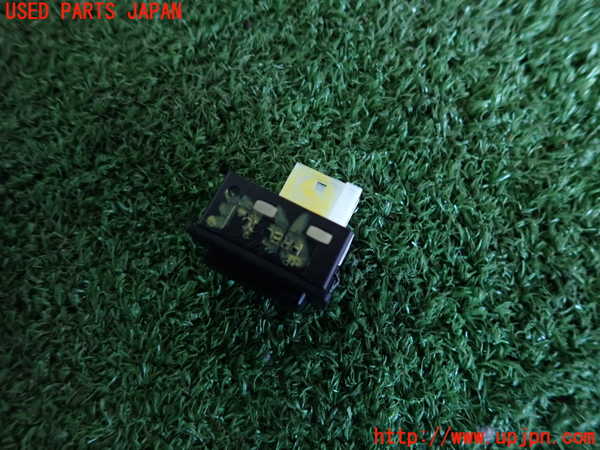 2UPJ-9237366311]BMW 523i F10(XG20)スイッチ6(トランクオープナー) 中古_2