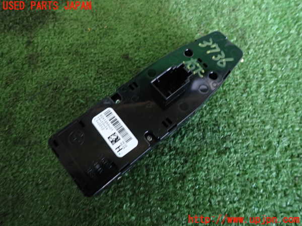 2UPJ-9237366240]BMW 523i F10(XG20)右前パワーウィンドウスイッチ 中古_2