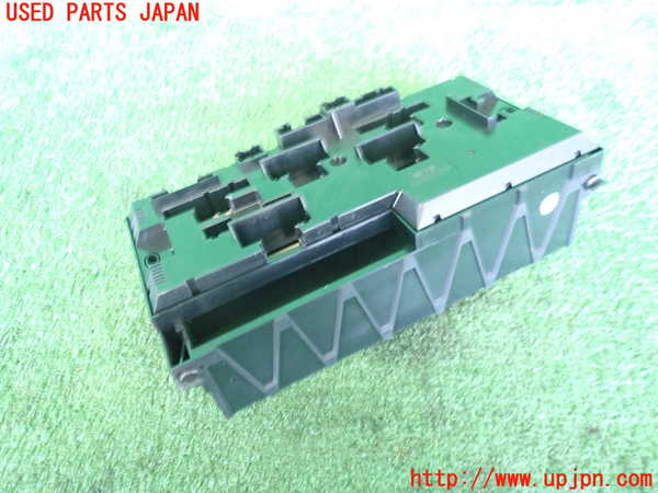2UPJ-9237366741]BMW 523i F10(XG20)ヒューズボックス1(室内助手席側) 中古_2