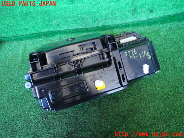 2UPJ-9237367516]BMW 523i F10(XG20)グローブボックス1 中古_3
