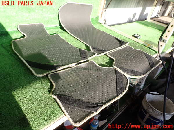 2UPJ-9237367800]BMW 523i F10(XG20)フロアマット 中古_4