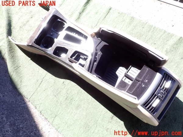 2UPJ-9237367540]BMW 523i F10(XG20)センターコンソール 中古_3