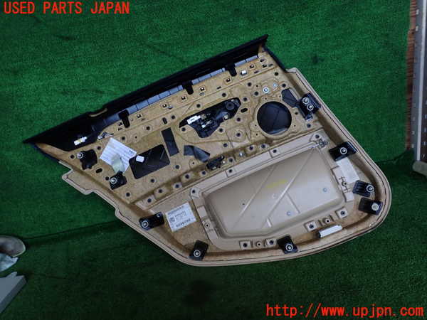 2UPJ-9237361294]BMW 523i F10(XG20)右後ドア内張り 中古_3