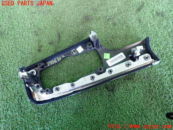 2UPJ-9237367692]BMW 523i F10(XG20)内装トリム類2 中古_2