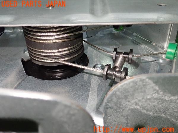 3UPJ=9237370579]BMW 523i ツーリング(MT25 F11)純正 リア電動 ローラーブラインドモーター サンシェードモーター 中古_5