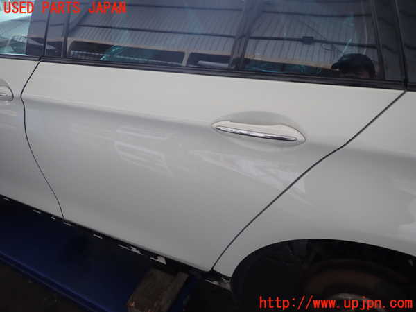 2UPJ-9237371320]BMW 523i ツーリング(MT25)(F11)左後ドア 中古(43R-00049 M25)_2