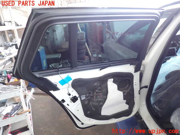 2UPJ-9237371320]BMW 523i ツーリング(MT25)(F11)左後ドア 中古(43R-00049 M25)_5