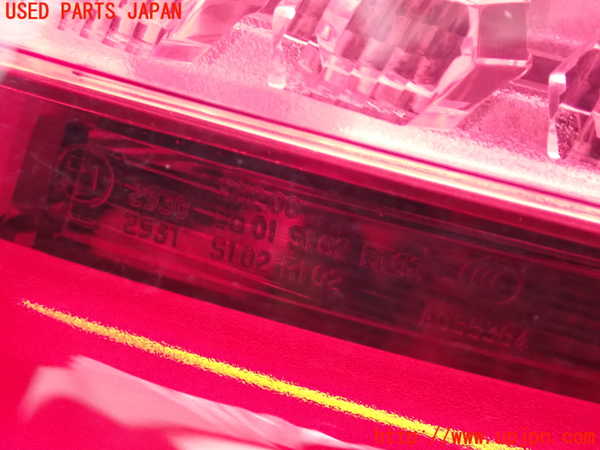 2UPJ-9237371530]BMW 523i ツーリング(MT25)(F11)右テールランプ 中古_4