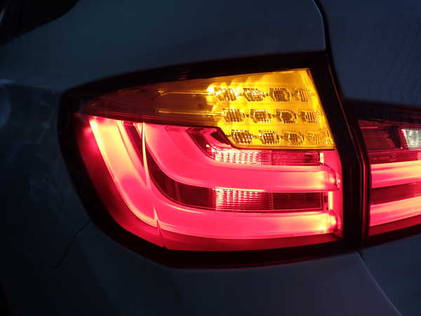 2UPJ-9237371536]BMW 523i ツーリング(MT25)(F11)左テールランプ 中古_5