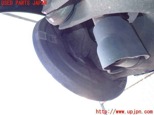 2UPJ-9237374300]BMW 523i ツーリング(MT25)(F11)右リアナックルハブ 中古_3