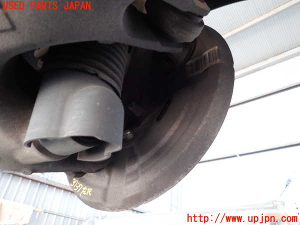 2UPJ-9237374305]BMW 523i ツーリング(MT25)(F11)左リアナックルハブ 中古_3