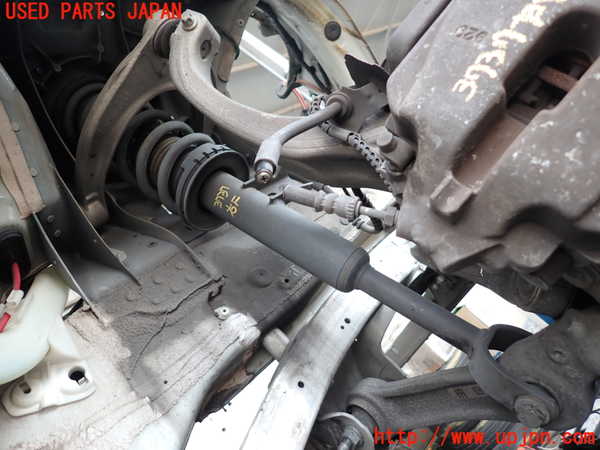 2UPJ-9237375015]BMW 523i ツーリング(MT25)(F11)右フロントストラット 中古_1