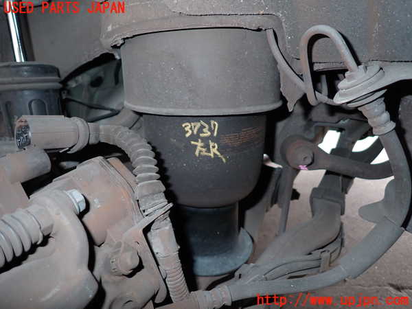 2UPJ-9237375105]BMW 523i ツーリング(MT25)(F11)左リアスプリング 中古_1