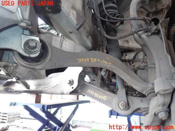2UPJ-9237375320]BMW 523i ツーリング(MT25)(F11)左フロントテンションロッド 中古_1
