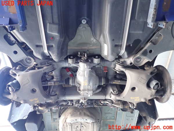 2UPJ-9237375295]BMW 523i ツーリング(MT25)(F11)リアメンバー 中古_2