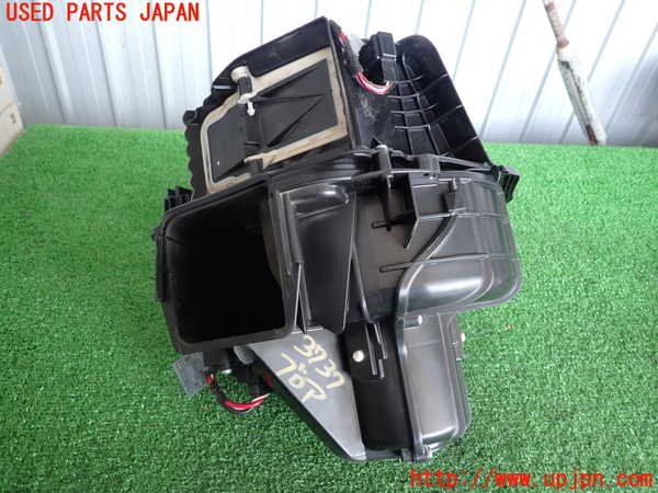 2UPJ-9237376095]BMW 523i ツーリング(MT25)(F11)ブロアファン(ブロアーファン) 中古_2