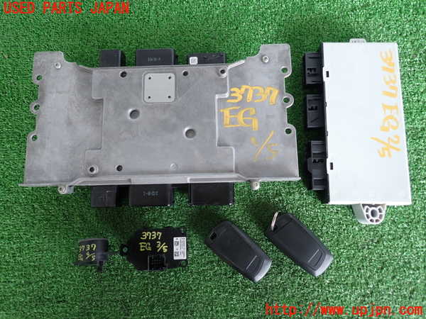 2UPJ-9237376110]BMW 523i ツーリング(MT25)(F11)エンジンコンピューター DME 中古_2