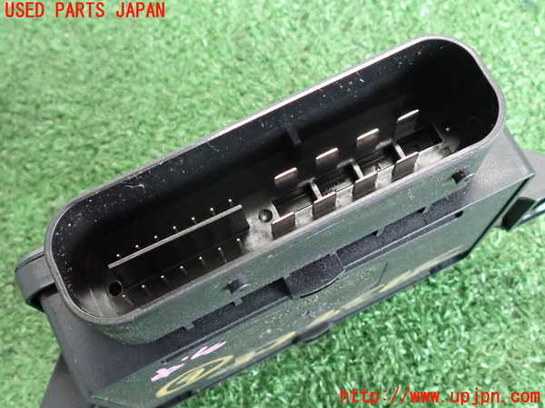 2UPJ-9237376151]BMW 523i ツーリング(MT25)(F11)コンピューター6 中古_4