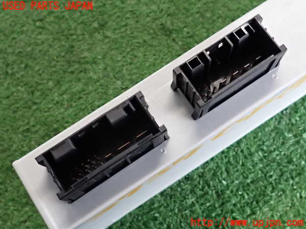 2UPJ-9237376154]BMW 523i ツーリング(MT25)(F11)コンピューター9 中古_4