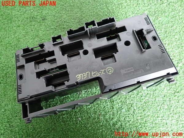 2UPJ-9237376742]BMW 523i ツーリング(MT25)(F11)ヒューズボックス2 中古_2