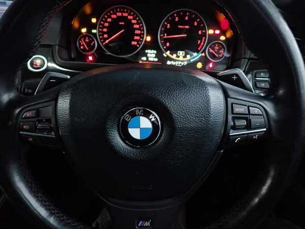 2UPJ-9237377855]BMW 523i ツーリング(MT25)(F11)ステアリングホイール 中古_4