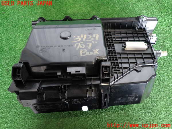 2UPJ-9237377516]BMW 523i ツーリング(MT25)(F11)グローブボックス1 中古_3