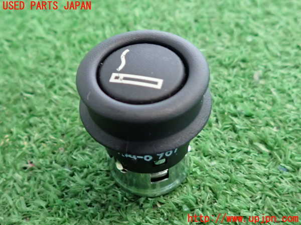 2UPJ-9237377815]BMW 523i ツーリング(MT25)(F11)シガライター 中古_1