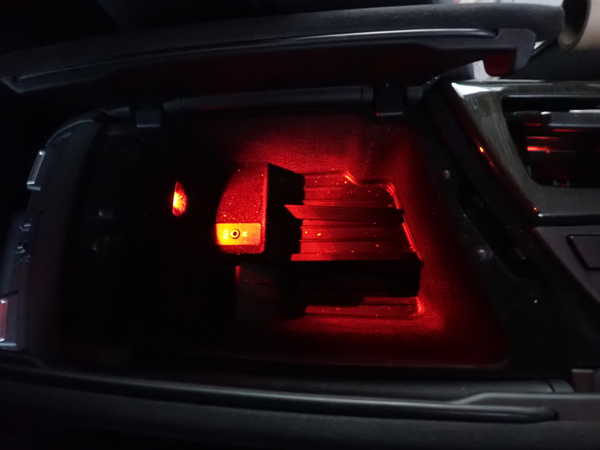 2UPJ-9237377540]BMW 523i ツーリング(MT25)(F11)センターコンソール 中古_5