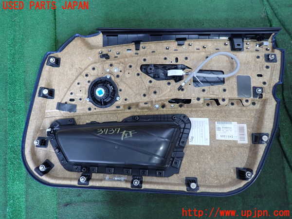 2UPJ-9237371264]BMW 523i ツーリング(MT25)(F11)左前ドア内張り 中古_4
