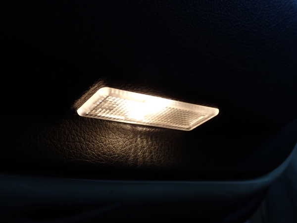 2UPJ-9237371324]BMW 523i ツーリング(MT25)(F11)左後ドア内張り 中古_5