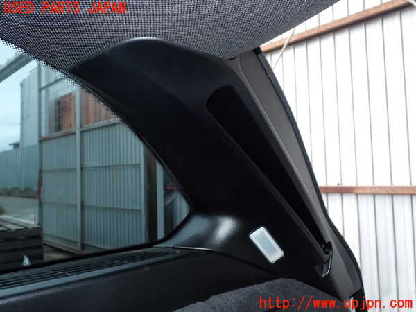 2UPJ-9237377675]BMW 523i ツーリング(MT25)(F11)右リアピラートリム 中古_3