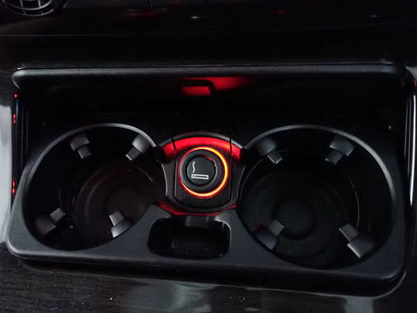 2UPJ-9237377810]BMW 523i ツーリング(MT25)(F11)ドリンクホルダー 中古_5