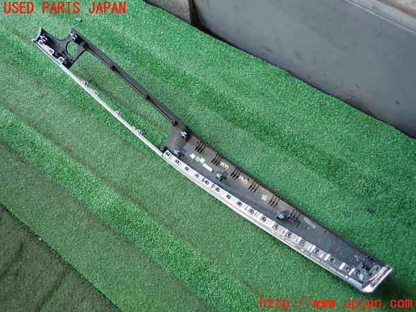 2UPJ-9237377691]BMW 523i ツーリング(MT25)(F11)内装トリム類1 中古_2