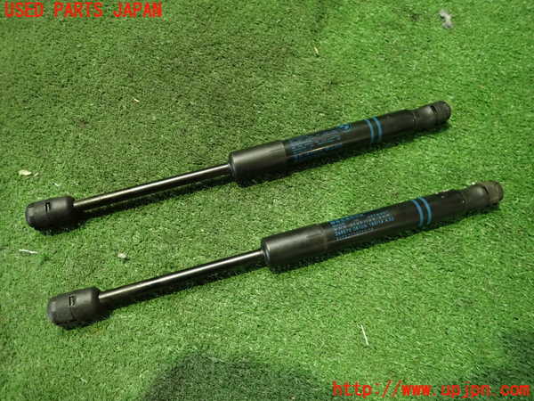 2UPJ-9237381068]BMW 320d(3D20)(F30)ボンネットダンパー 中古_3