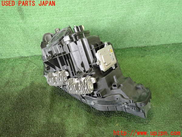2UPJ-9237381132]BMW 320d(3D20)(F30)左ヘッドライト HID (ジャンク品) 中古_2