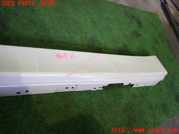 2UPJ-9237381392]BMW 320d(3D20)(F30)左サイドステップ (ジャンク品) 中古_3